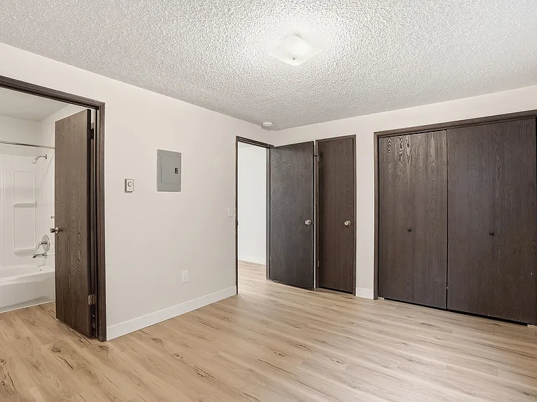 411 E Sinto Ave — Photo 11