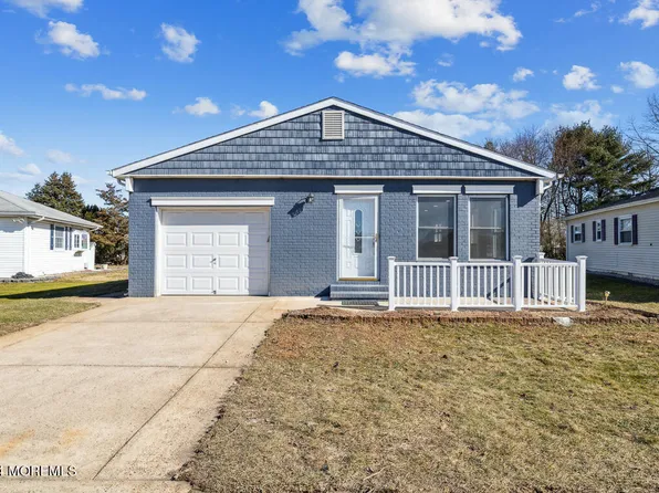 76 Encinitas Drive, Toms River, NJ 08757