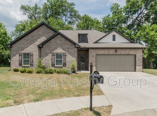 114 Falling Waters Ln, Maylene, AL 35114