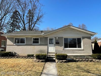 8236 Margaret St, Taylor, MI, 48180
