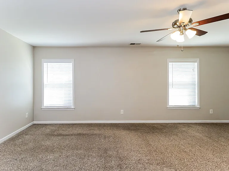 1115 Jade Glen Dr — Photo 10