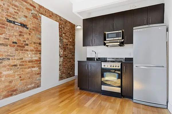 Rented by Dalan Rentals | media 6