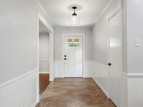 5th image of 10636 N Dowling Rd