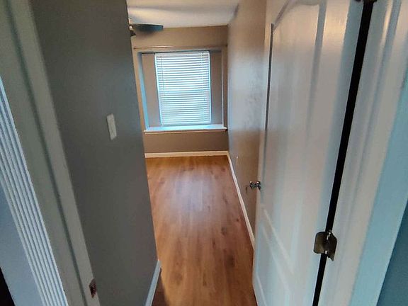 3rd image of 2124 Bordeaux Dr #1