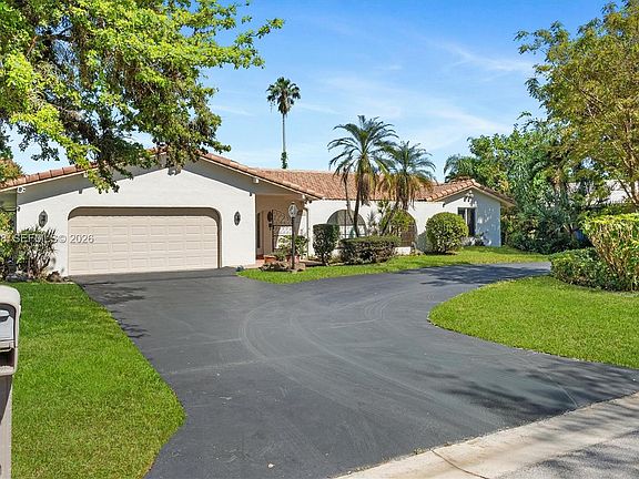 2nd image of 11101 NW 26th Dr