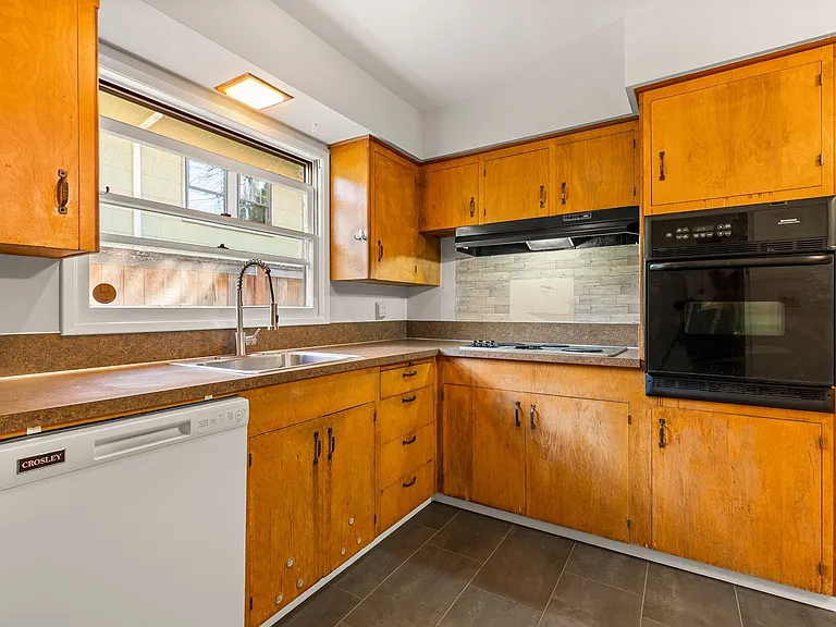 2746 SE 31st Ave — Photo 12