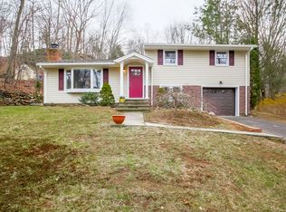 80 Twitchgrass Rd, Trumbull, CT 06611