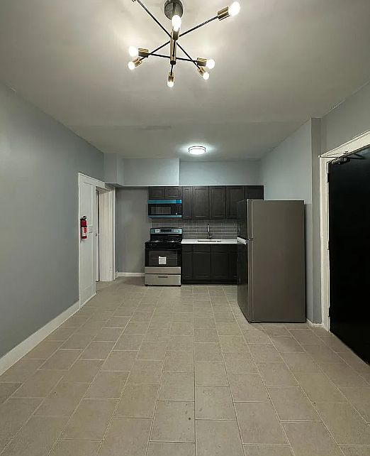 2nd image of 246 Orange Pl #9