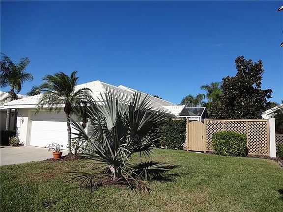 2nd image of 762 Harrington Lake Dr N #109