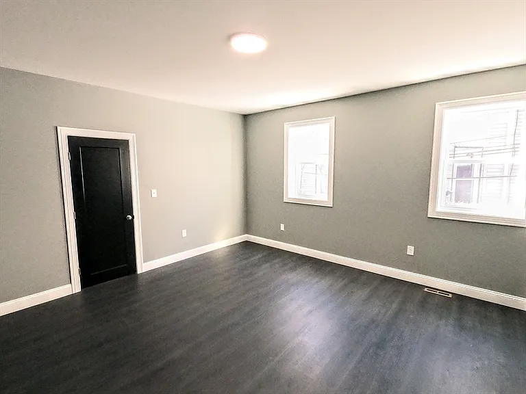 2 Sunnyside St #1 — Photo 11