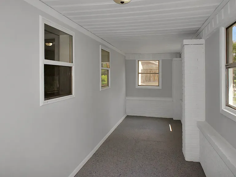2926 Adams St — Photo 4