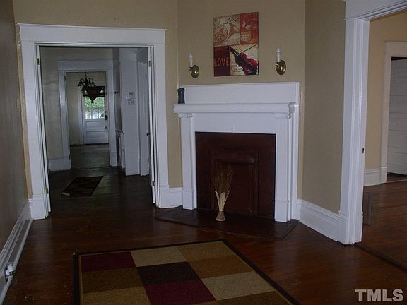 5th image of 166 W Belle St