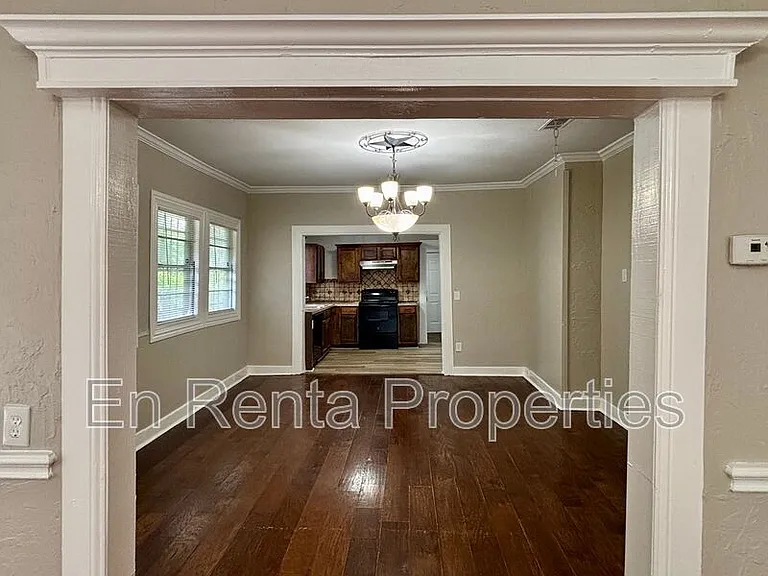 1925 Saint Louis Ave — Photo 6