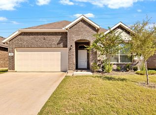 1141 Southwark Dr, Justin, TX 76247