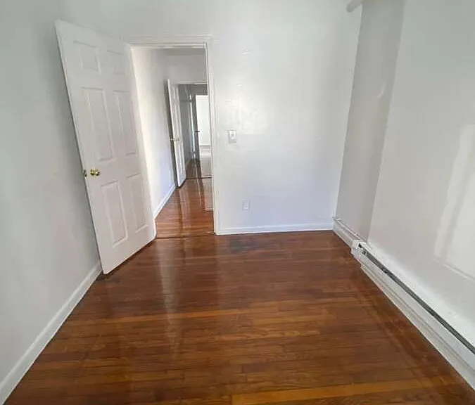 80 Linden St #1 — Photo 6