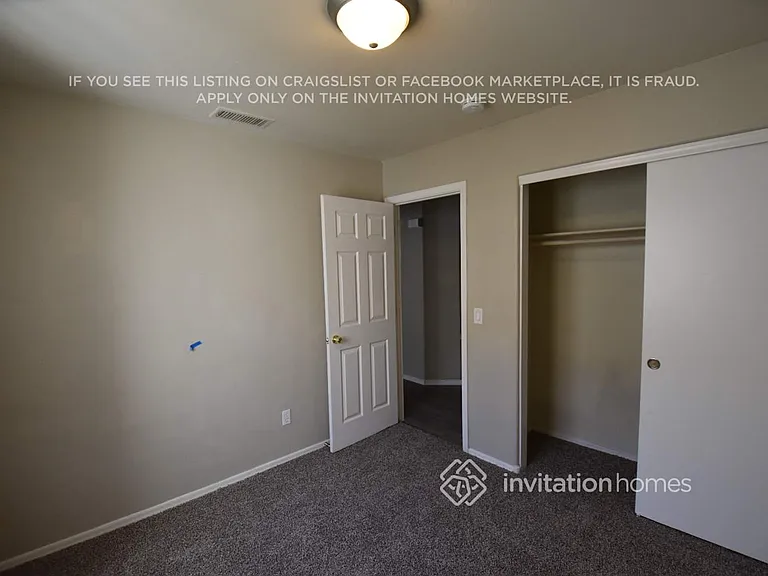 2046 N 90th Ln — Photo 8