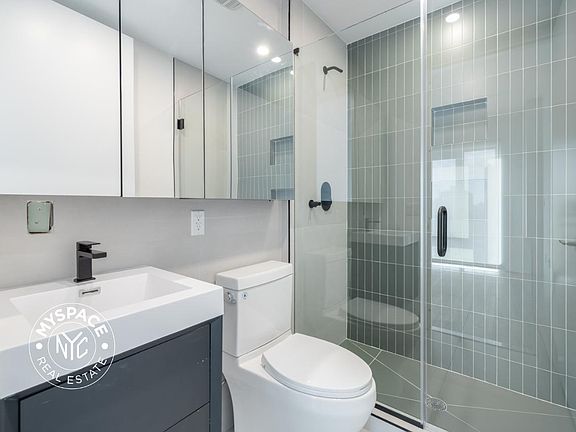 5th image of 527 Grand Ave #800