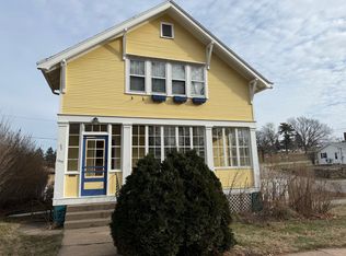 1302 Atlantic St, Dubuque, IA 52001
