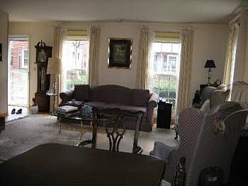 4th image of 1423 Pebblecreek Dr