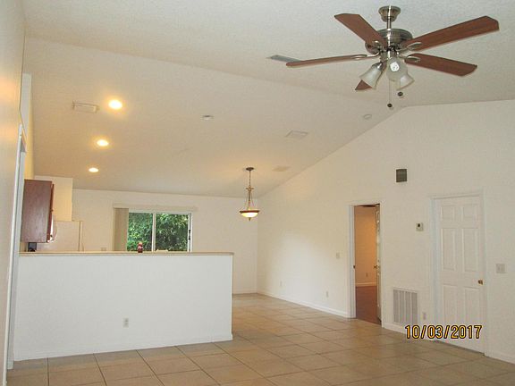 3rd image of 2429 SE Wald Street
