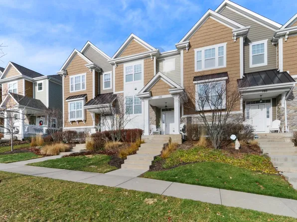 186 Third AVENUE, Fontana, WI 53125