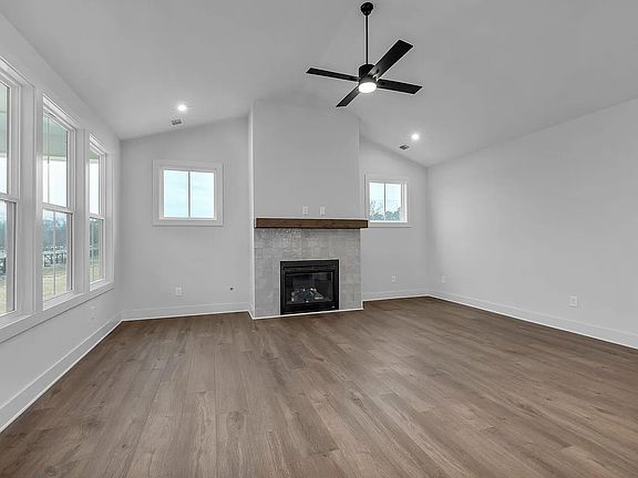 3rd image of 2523 Butlers Green Cir