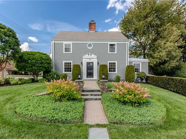 39 Jackson Rd, Cranston, RI 02920