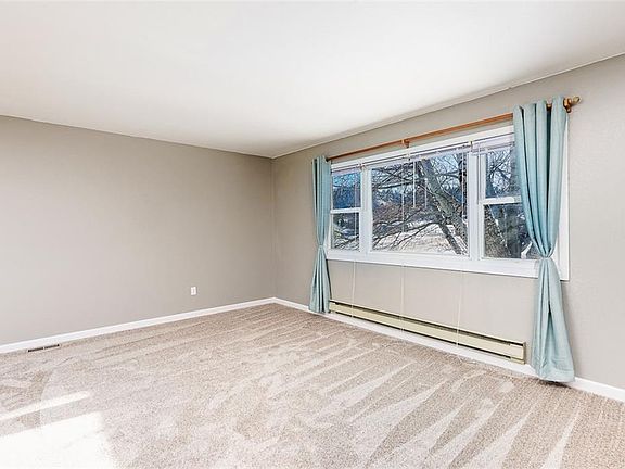 4th image of 3537 Mitzi Dr
