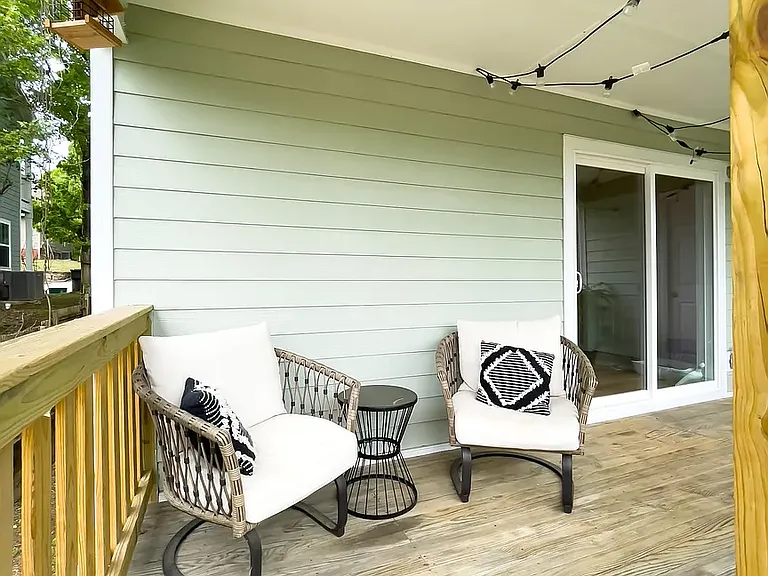 558 N Highland Ave — Photo 6