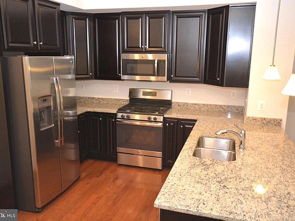 4th image of 5942 Leben Dr