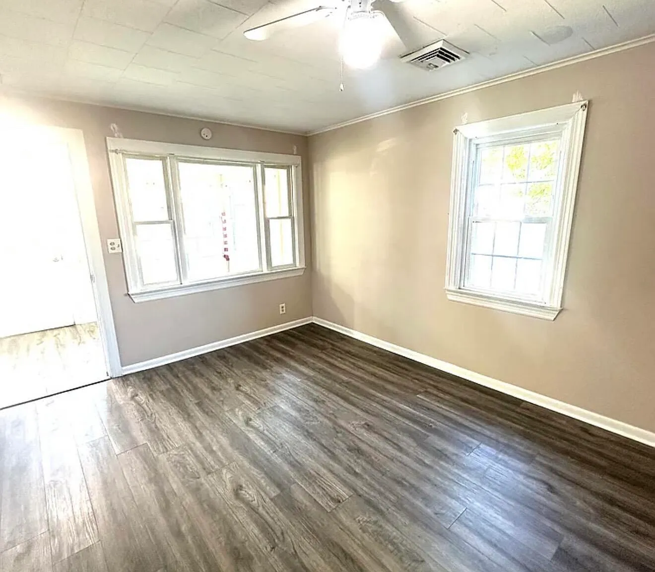 2 bed, 792 sqft, $2,300 — Photo 3