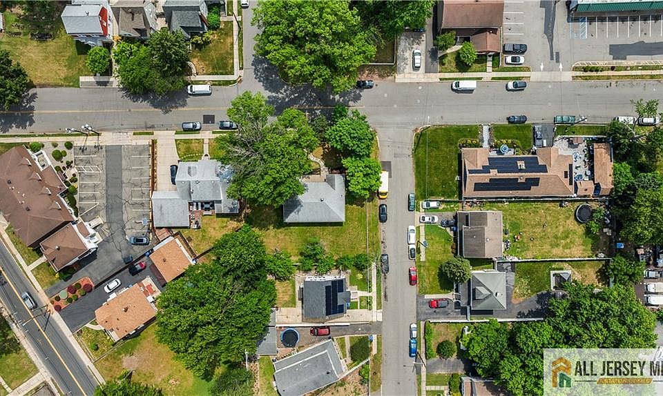 1st image of 35 Egan Ave