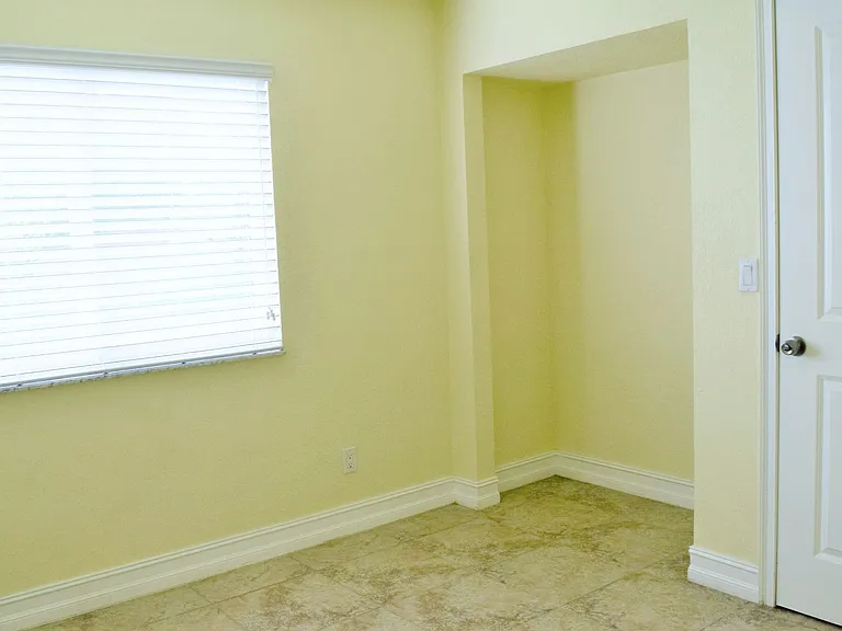 3155 Royalston Ave #201 — Photo 8