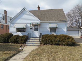 620 S Martin Luther King Jr Ave, Waukegan, IL 60085