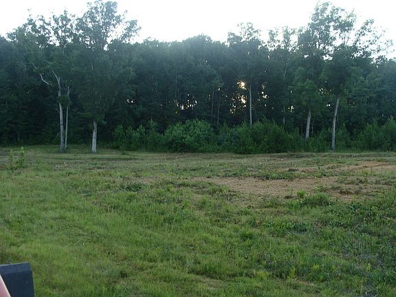 Nicebuilding site
						:
						This is a nice building site behind and to the left of the pond.