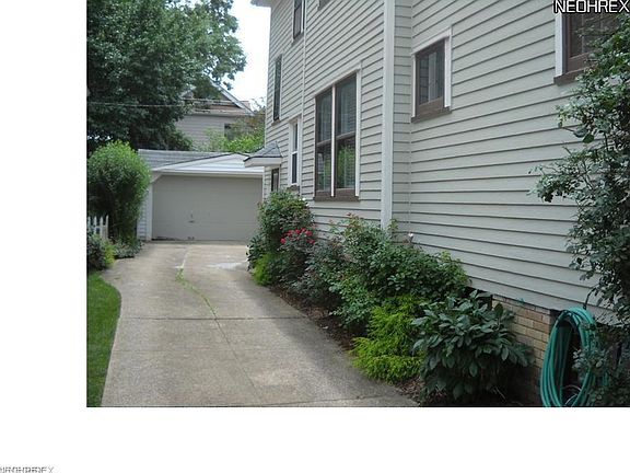 3rd image of 15101 Arden Ave
