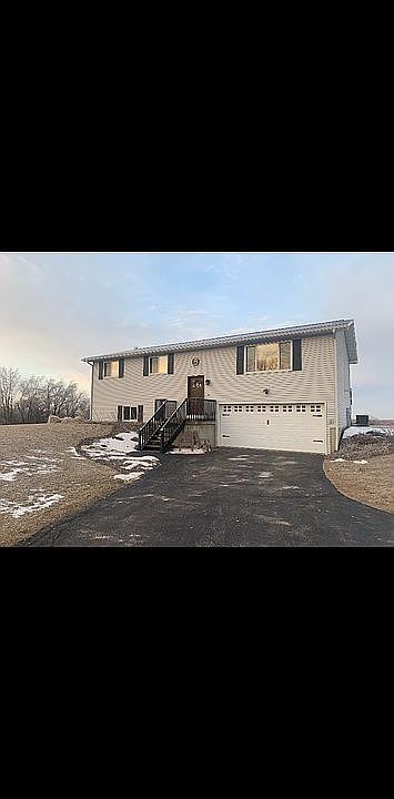 1st image of 19-32 Hidden Valley Dr