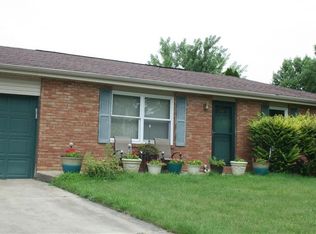 8823 N Miami Ridge Rd, Columbus, IN 47201