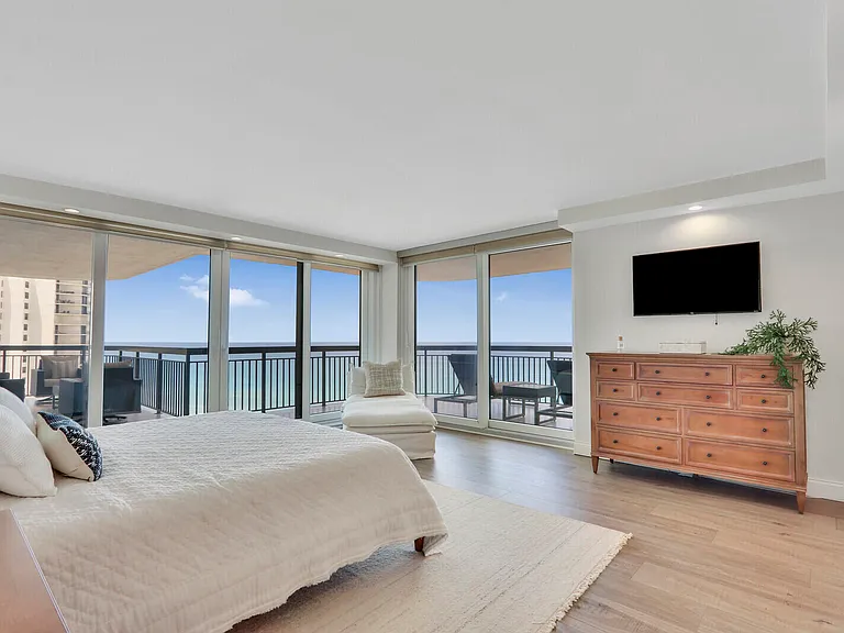 5380 N Ocean Dr #18J — Photo 35