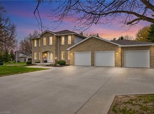 15 Danube Dr, Woolwich, ON N0B 2M1