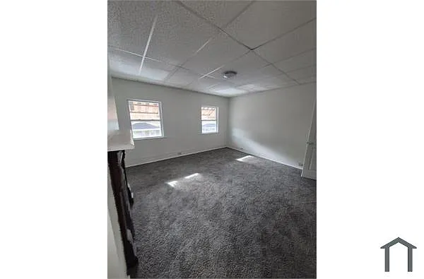 Building Photo - 142 Watkins Ave