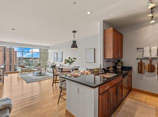 1550 E Royall Pl UNIT 808, Milwaukee, WI 53202