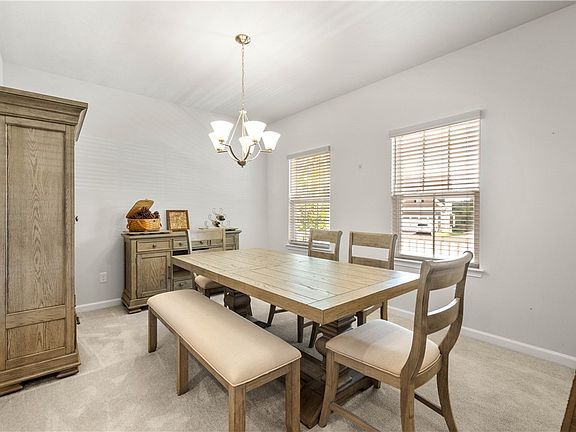 3rd image of 2027 Pinnacle Way