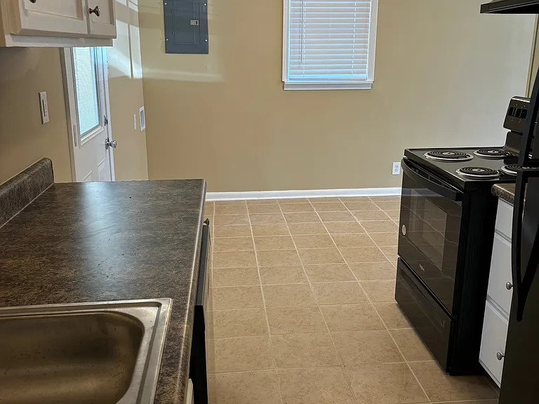 5920 Windy Hill Cir S — Photo 6