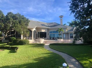 613 Four Bays Dr, Nokomis, FL 34275