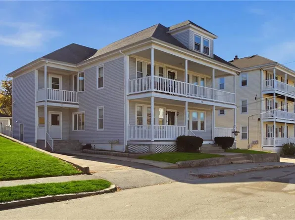 20 Bouvier Ave, Lincoln, RI 02838