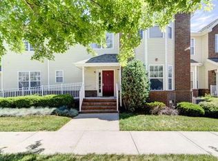 77 Forest Dr, Piscataway, NJ 08854