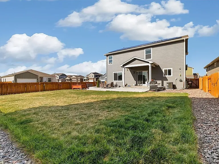 14860 Guernsey Dr — Photo 2
