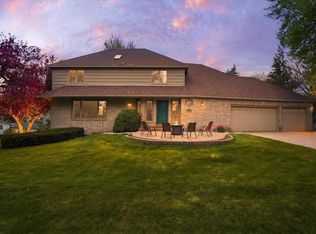 2500 Highland View Ave, Burnsville, MN 55337