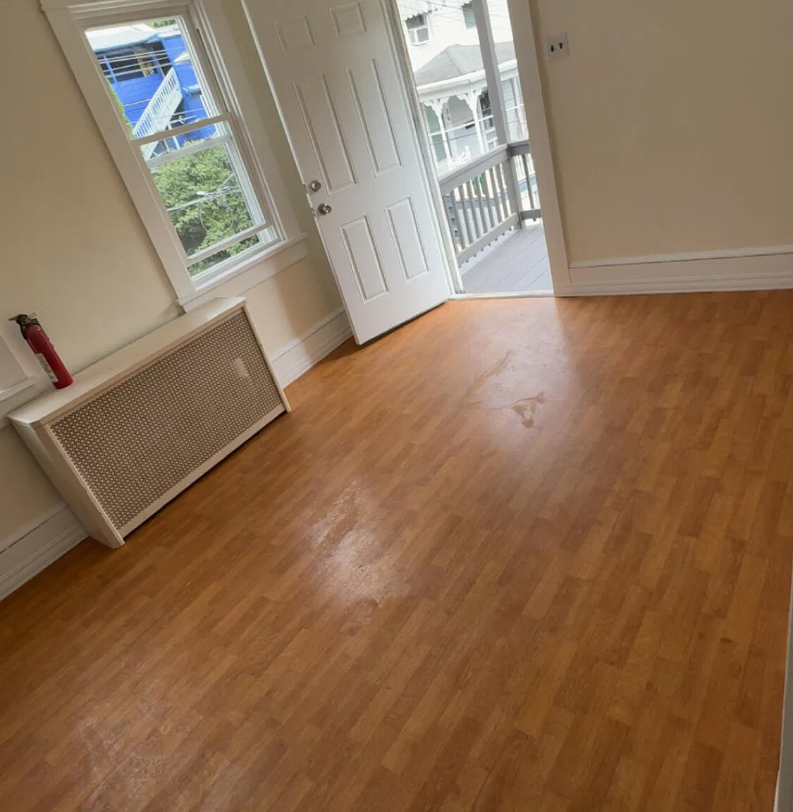 1 bed, 1.0 bath, 832 sqft, $1,100 — Photo 2